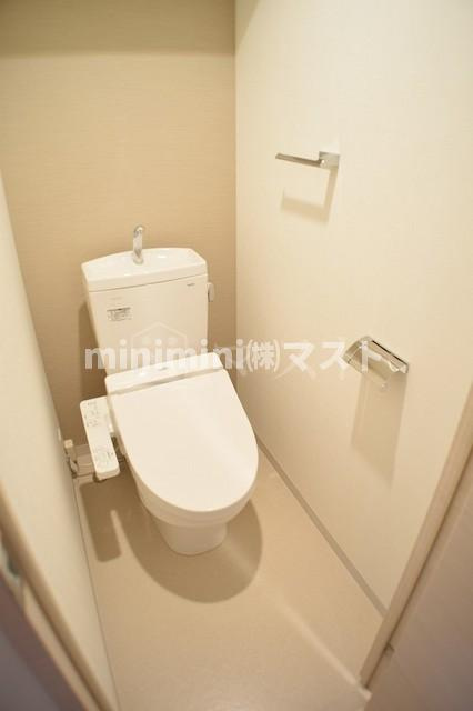 大阪市西区江戸堀２丁目の賃貸マンションのトイレ