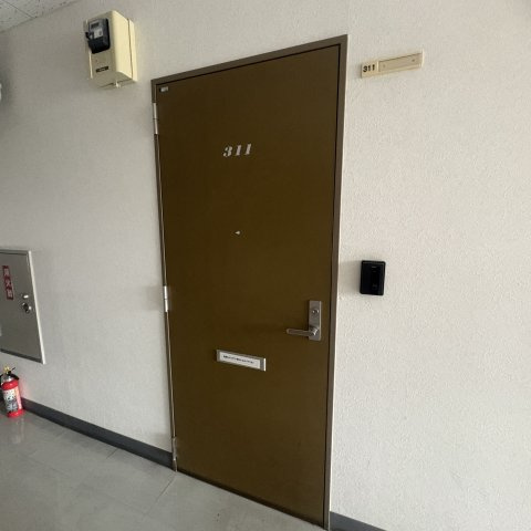 プラザマンション水元のエントランス