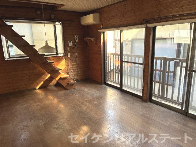 麻溝台7丁目　中古戸建の居間・リビング