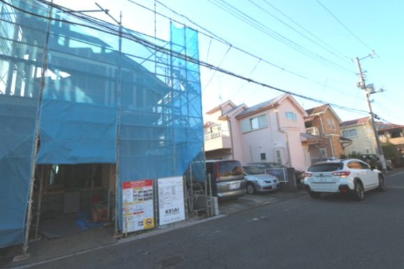 【KEIAI　Grace】小平大沼町４期の外観|充実の設備・仕様：浴室換気乾燥機・食洗機・床暖房・浄水器一体型水栓・温水洗浄機能付きトイレ・TVモニター付きインターホンなど