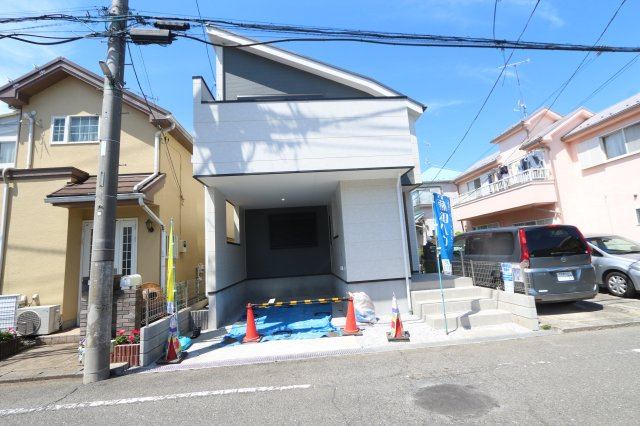 【KEIAI　Grace】小平大沼町４期の外観|2階にリビング、水回りを集約した生活動線にこだわったプランです。