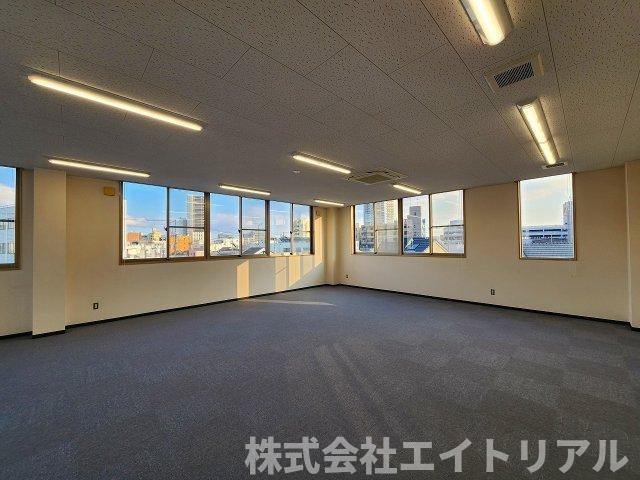 刈谷市桜町5丁目　貸事務所の内装