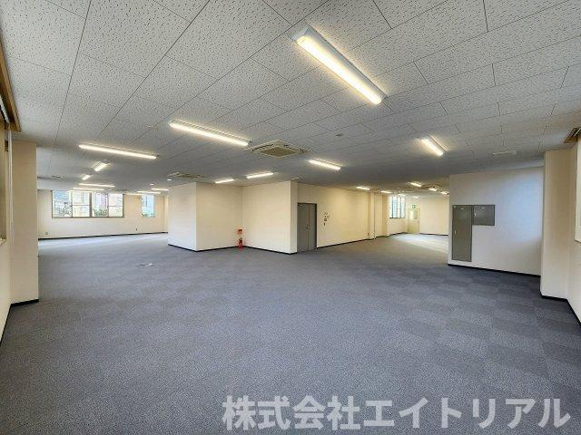 刈谷市桜町5丁目　貸事務所の内装|1階　室内