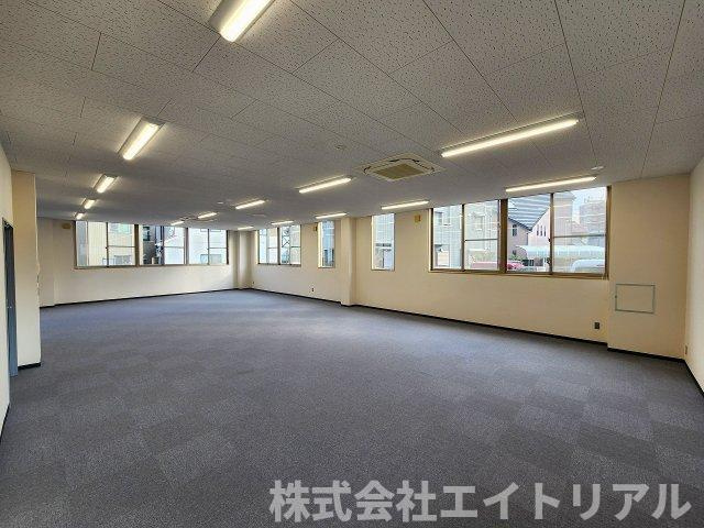 刈谷市桜町5丁目　貸事務所の内装|1階　室内