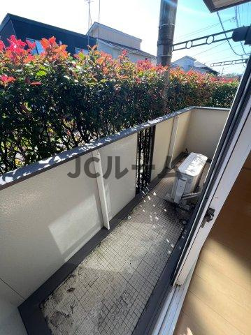 グランシャトーＢのバルコニー|反転タイプの部屋の写真です