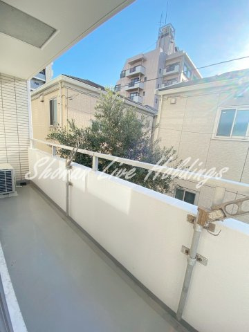 グリーンパーク横須賀中央のバルコニー|日当たり良好♪広々リビング