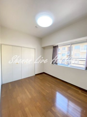 グリーンパーク横須賀中央の洋室|5.7帖の洋室