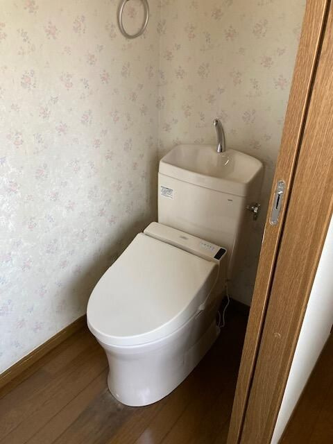 二の森貸家のトイレ
