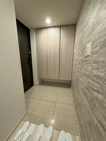 ユニハイム東住吉フォレストの玄関|落ち着いた玄関です