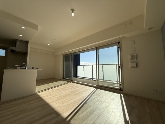 ユニハイム東住吉フォレストの居間・リビング|リビング床暖房あり