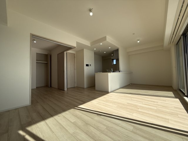 ユニハイム東住吉フォレストの居間・リビング|リビング床暖房あり