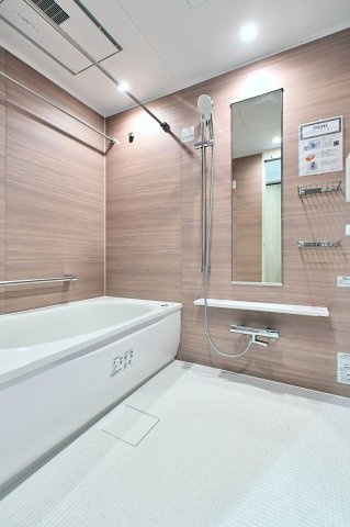 【浴室】 | エイリックスタイルウィズ松島 | 雨の日でも洗濯に困らない浴室乾燥機、いつでも暖かいお風呂に入れる追い焚き機能付きのバスルーム
