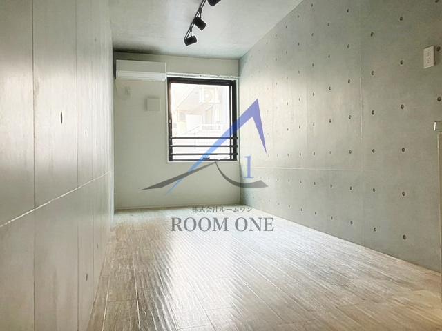 ドミールK西荻南の居間・リビング|洋室のお部屋です。