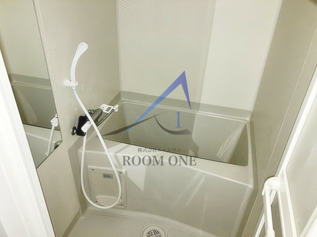 ドミールK西荻南の浴室|お風呂です。