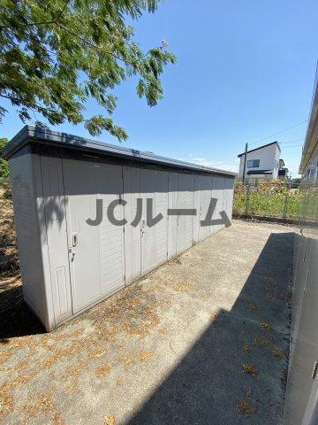 ハイツ９４３Ａの庭