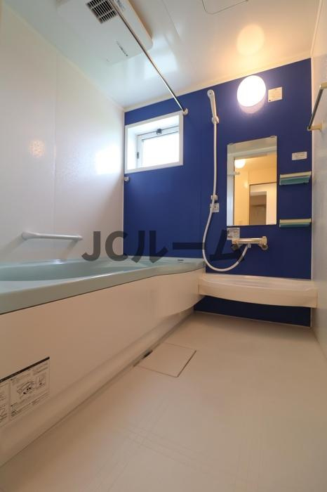 ハイツ９４３Ａの浴室