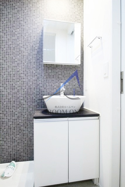 ゼニーヴ上高田Ⅱの洗面所|洗面台です。