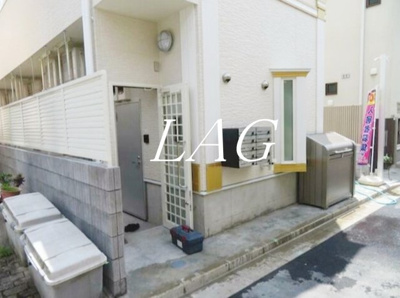 【エントランス】 | ティ・アーモフェザー | エントランスです。