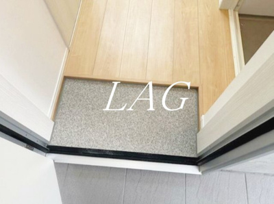 【玄関】 | ティ・アーモフェザー | 玄関です。