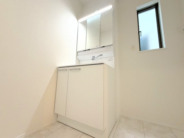 昭島市朝日町5丁目　新築分譲の洗面所