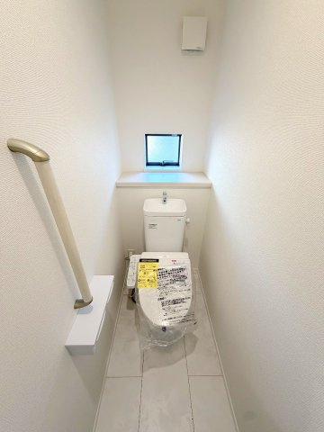 昭島市朝日町5丁目　新築分譲のトイレ