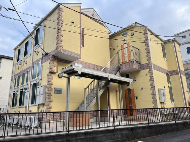 川崎市宮前区馬絹1丁目のアパートの画像