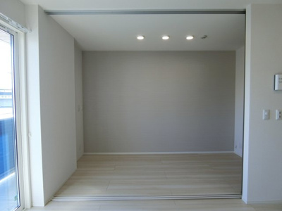 【洋室】 | メゾン　ド　ウミライ元町