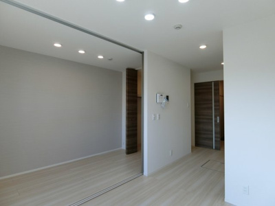 【居間・リビング】 | メゾン　ド　ウミライ元町