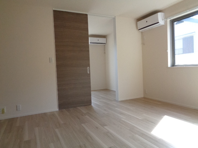 ＭＯＲＥ　ＣＡＬＤＯ　A棟の居間・リビング