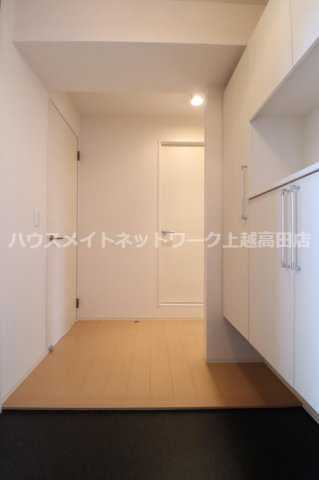 ハイツ９４３ Ａの玄関|玄関シューズBOX