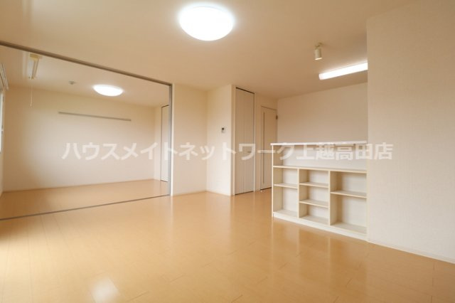 ハイツ９４３ Ａの居間・リビング|リビング