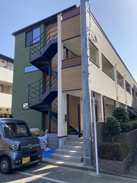 稲城市東長沼のアパートの画像
