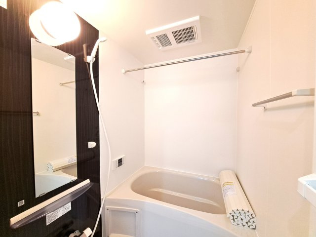 クリスタルステージⅠの浴室