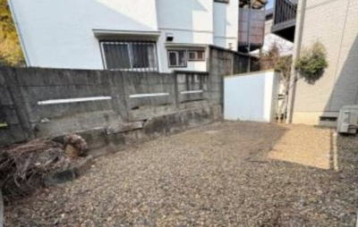 【庭】 | 北新宿3丁目貸家 | お庭です