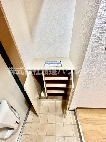 モノロカーレ江坂の収納|下駄箱付き