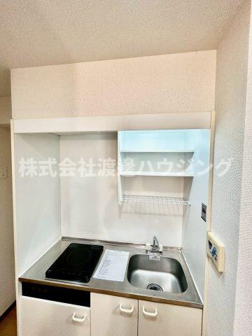 モノロカーレ江坂のキッチン