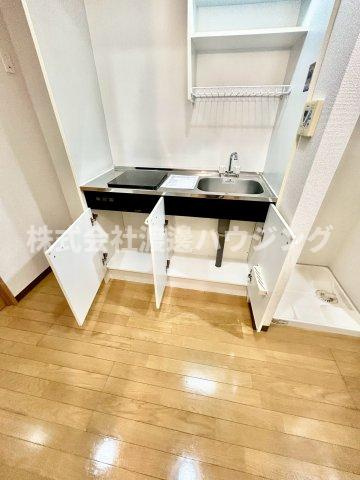 モノロカーレ江坂のキッチン|キッチン下収納