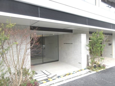 【エントランス】 | クリオ横濱ベイフォート | お洒落な建物デザイン♪