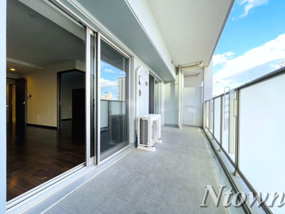 【バルコニー】 | プレサンスロジェ丸の内テラス | 落ち着いた時間を過ごせるバルコニーです