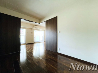 【洋室】 | プレサンスロジェ丸の内テラス | 明るい洋室です