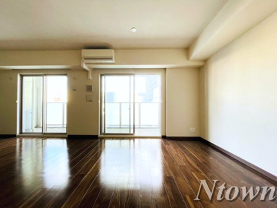 【居間・リビング】 | プレサンスロジェ丸の内テラス | ゆったり過ごせる居間です