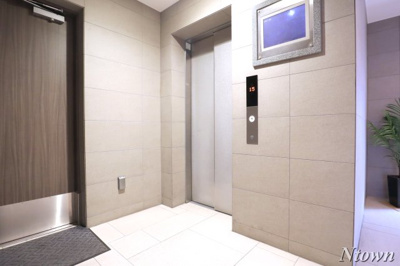 【ロビー】 | プレサンスロジェ丸の内テラス | ゆとりのあるロビーです