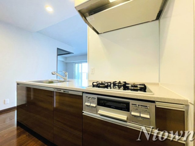 【キッチン】 | プレサンスロジェ丸の内テラス | 使いやすいキッチンです