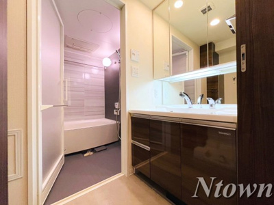 【洗面所】 | プレサンスロジェ丸の内テラス | 広い洗面スペース
