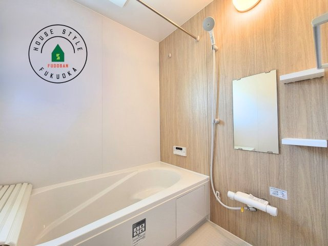 糟屋郡宇美町宇美中央1丁目第4-3棟（2号棟）の内観：施工例|1日の疲れを癒してくれる広々バスルーム。雨の日のお洗濯にも大活躍な浴室乾燥機付です！