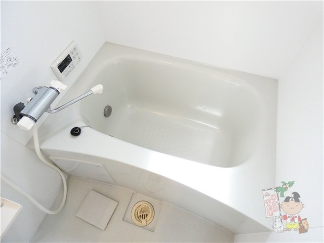 ティユール西市の浴室