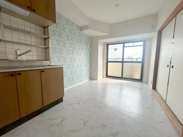 エトワール上新庄の居間・リビング