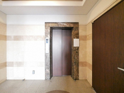 【ロビー】 | サムティ阿波座Lusso