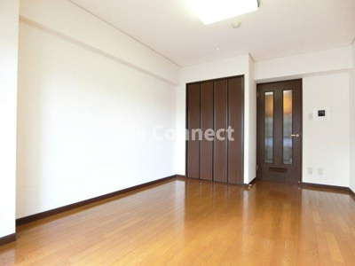 【居間・リビング】 | ウエスト７泉 | ８帖の洋室です。