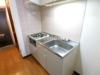 【キッチン】 | ウエスト７泉 | ２口ガスコンロのシステムキッチン。